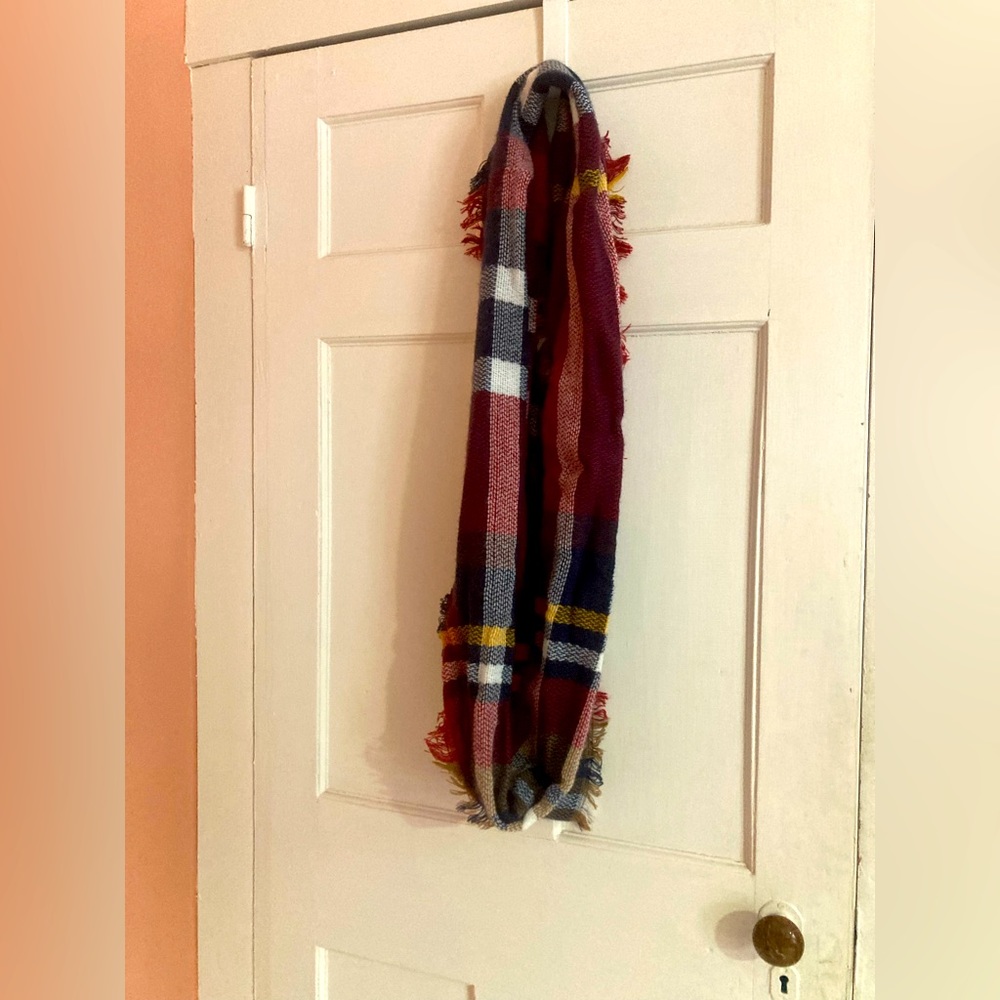 Infinity scarf